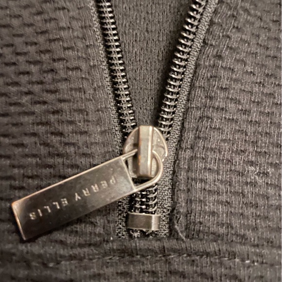 Perry Ellis Half Zip - Picture 3 of 3